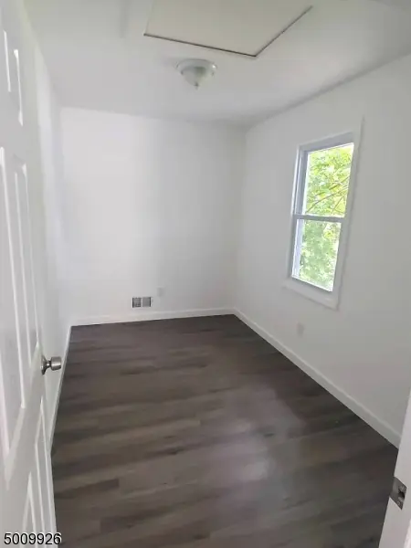 70 Frenchtown Rd, Milford Boro, NJ 08848