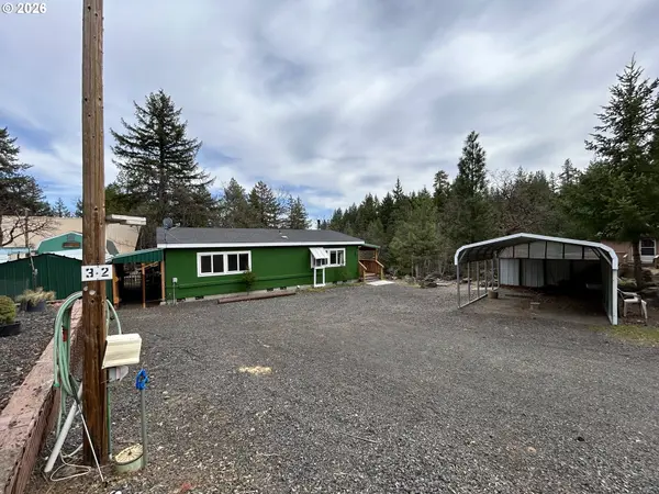 302 WILDCAT XING, Tygh Valley, OR 97063