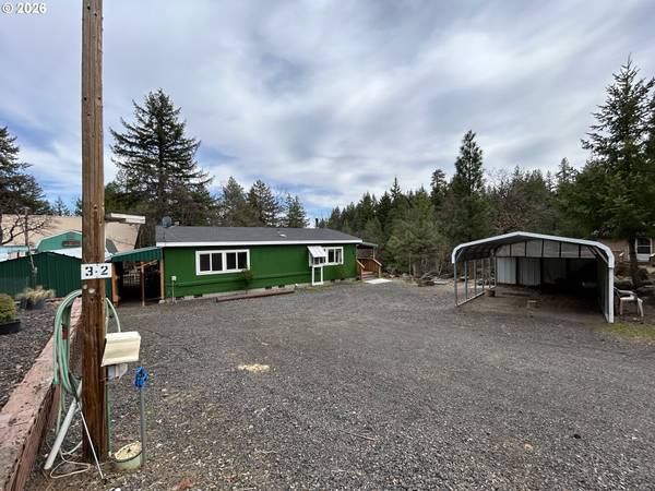 302 WILDCAT XING, Tygh Valley, OR 97063