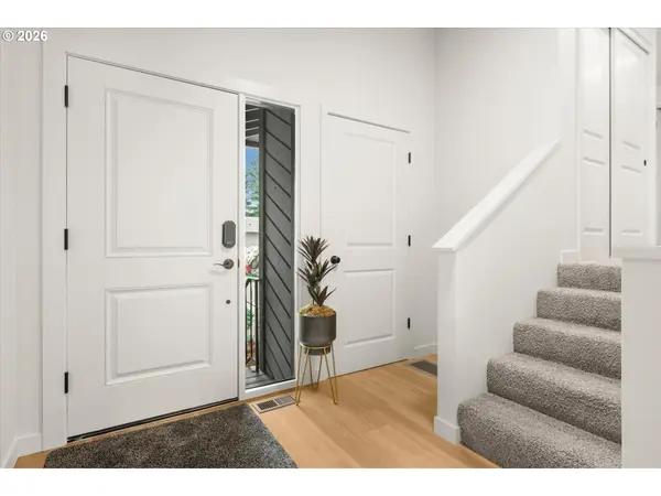 657 SW 7TH ST, Gresham, OR 97080