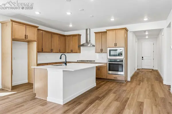 16757 Starfall DR, Monument, CO 80132