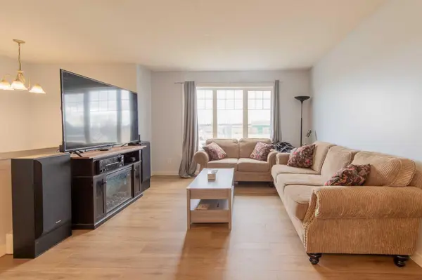 39 Blackfoot BLVD W, Lethbridge, AB T1K 7N7