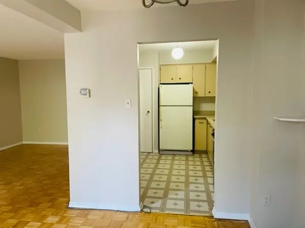 65 Bradstone SQ, Toronto E11, ON M1B 1W1