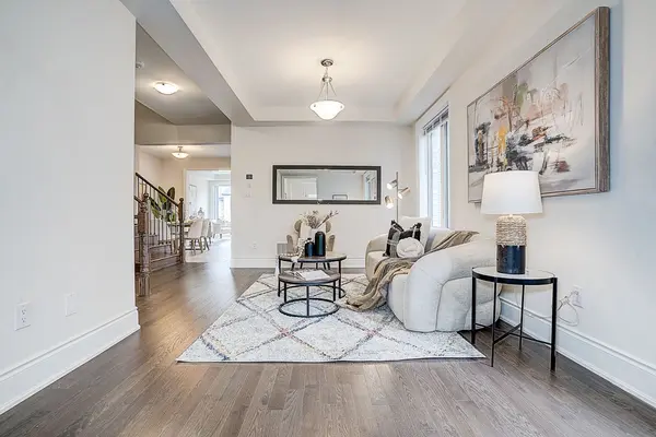 151 Silk Twist DR, East Gwillimbury, ON L9N 0V7