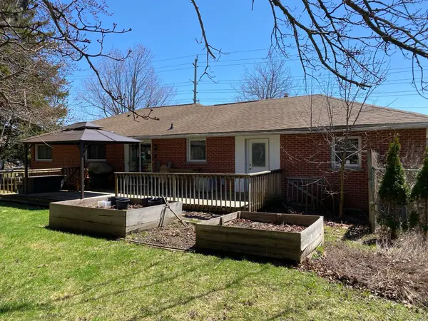 556 Big Bay Point RD, Barrie, ON L4N 3Z5