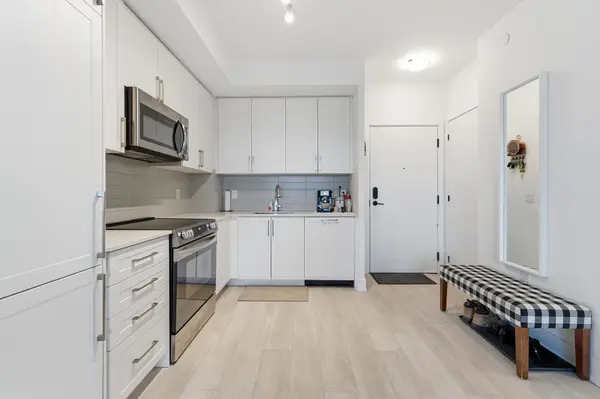 2450 Old Bronte RD #533, Oakville, ON L6M 5P6