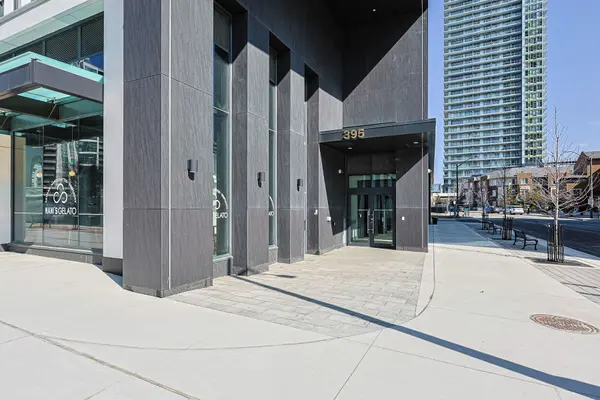 395 Square One DR #1310, Mississauga, ON L5B 0P6