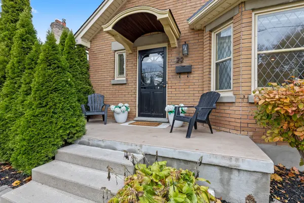 22 Briscoe ST E, London South, ON N6C 1W9