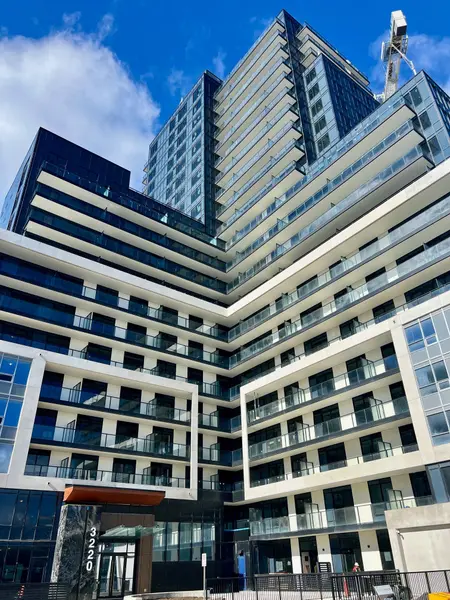 3220 William Coltson AVE E #504, Oakville, ON L6H 7C2