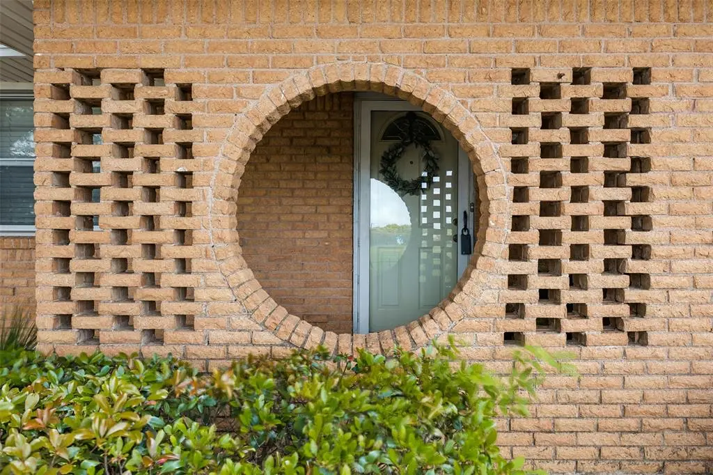 635 Classen Drive, Dallas, TX 75218