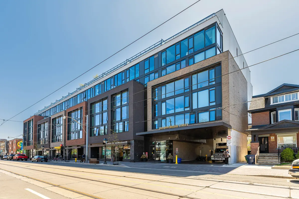 897 College ST W #518, Toronto C01, ON M6H 2C2