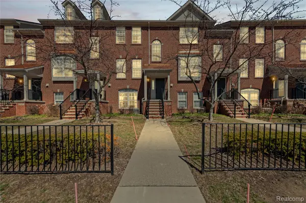 25403 Saint James, Southfield, MI 48075