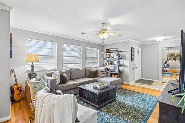 635 Classen Drive, Dallas, TX 75218