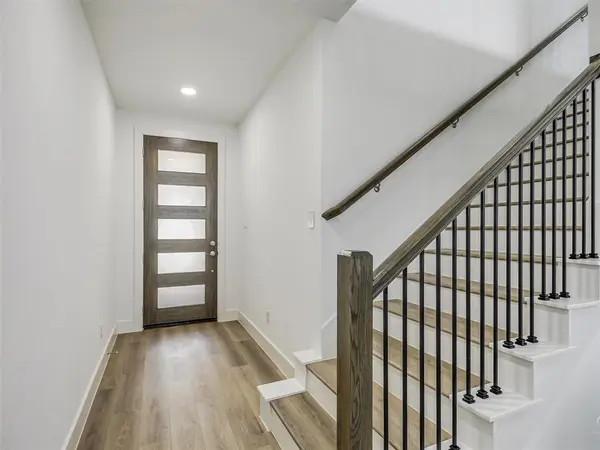 7331 Rubio Place, Dallas, TX 75235