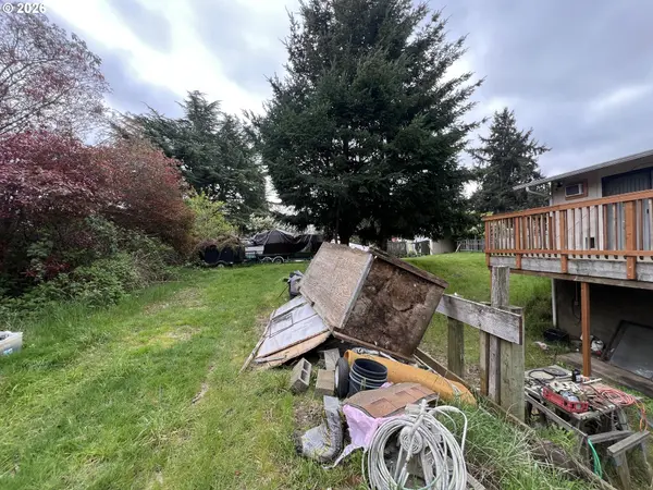 2118 SE 110TH AVE, Portland, OR 97216