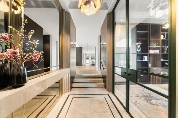 106 Glenayr RD, Toronto C03, ON M5P 3C2