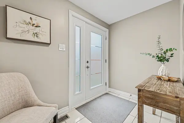 15 Raftus SQ, Barrhaven, ON K2J 2K9