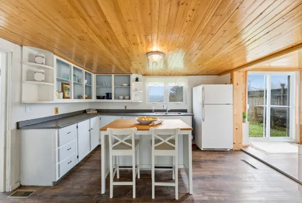 52 County 1 RD, Prince Edward County, ON K0K 2T0