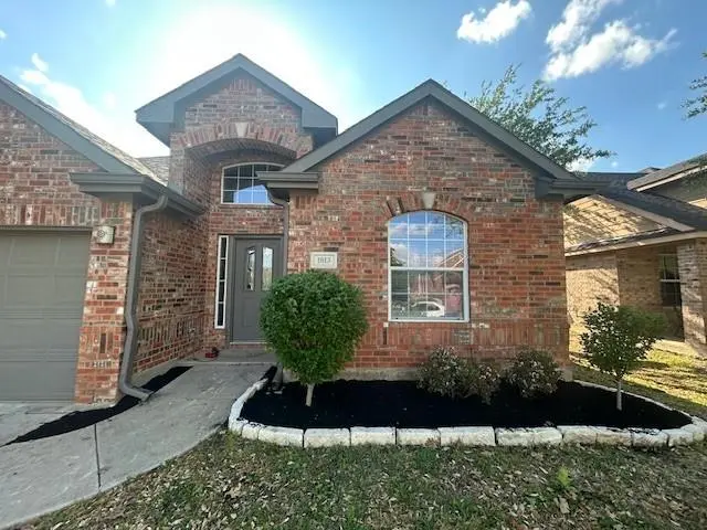 1813 Glen Aerie Lane, Corinth, TX 76210