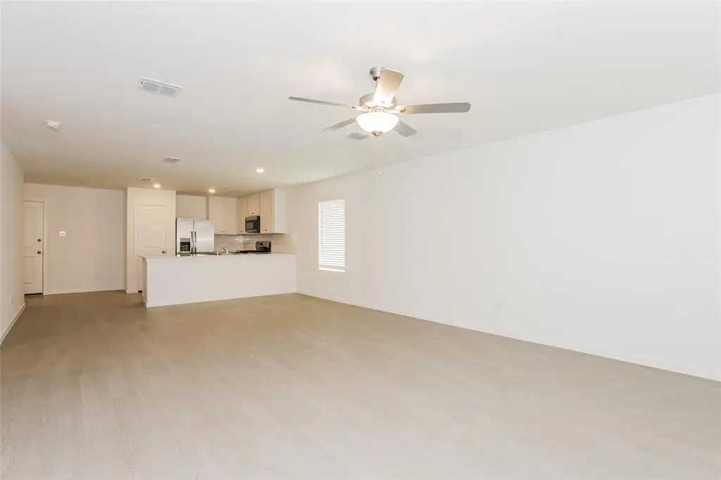 1316 Amapola Drive, Haslet, TX 76052