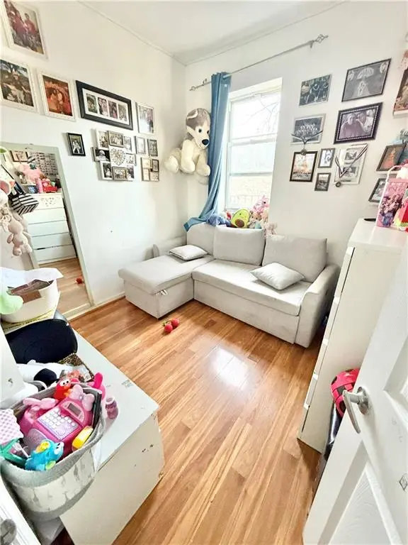 5917 7th AVE, Brooklyn, NY 11220