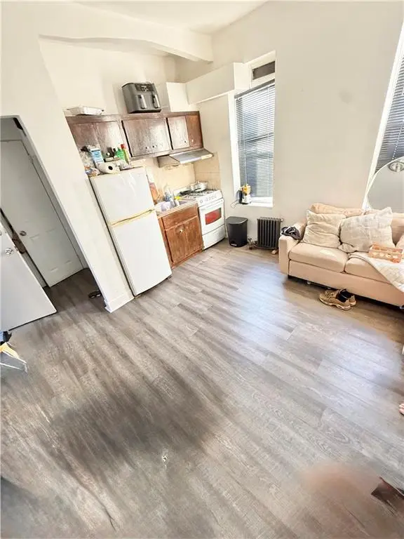 5917 7th AVE, Brooklyn, NY 11220