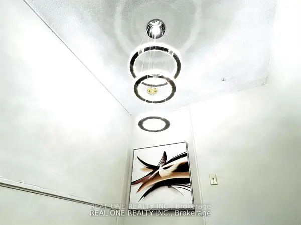 105 ( basement ) Aurora Heights DR, Aurora, ON L4G 2X1