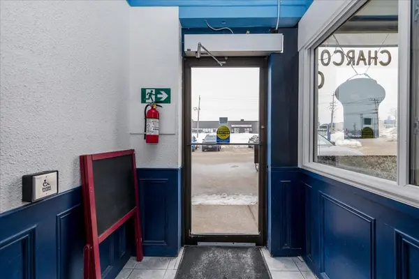 5 Bell Farm RD, Barrie, ON L4M 5G1