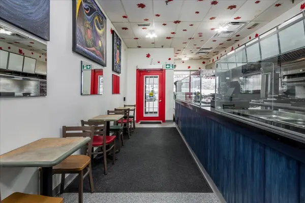 5 Bell Farm RD, Barrie, ON L4M 5G1