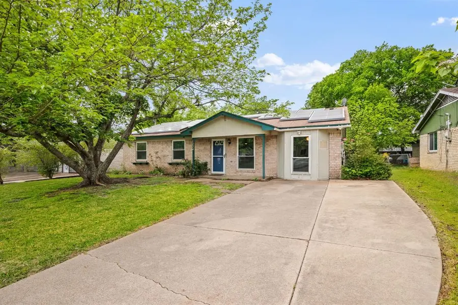 1224 Mars Drive, Cedar Hill, TX 75104