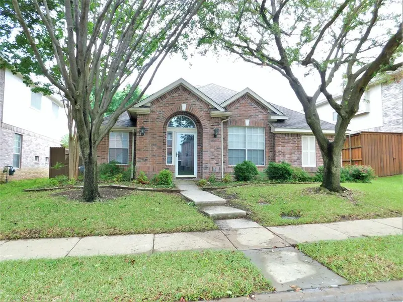 1664 Big Bend Drive, Lewisville, TX 75077