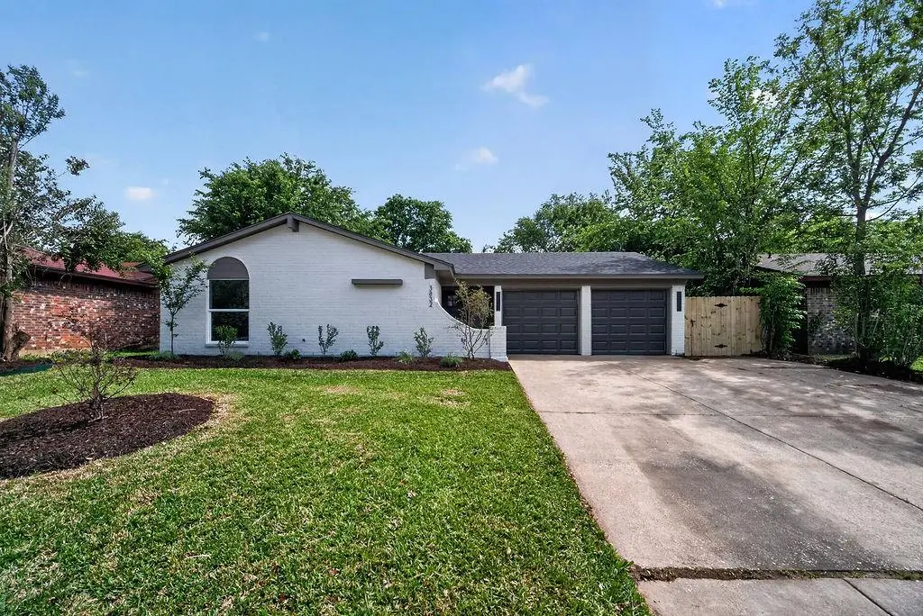 3832 Brambleton Place, Forest Hill, TX 76119