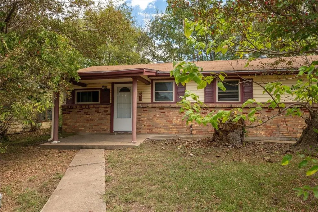 1517 Wright Street, Greenville, TX 75401