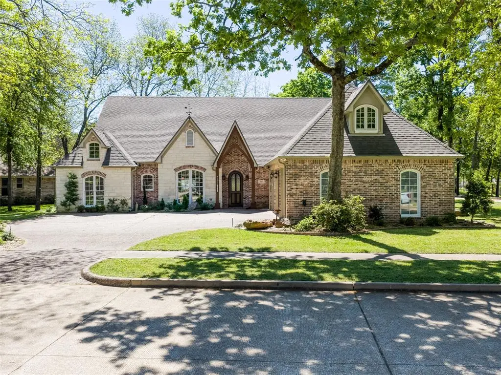 102 Dogwood Lakes Circle, Bullard, TX 75757