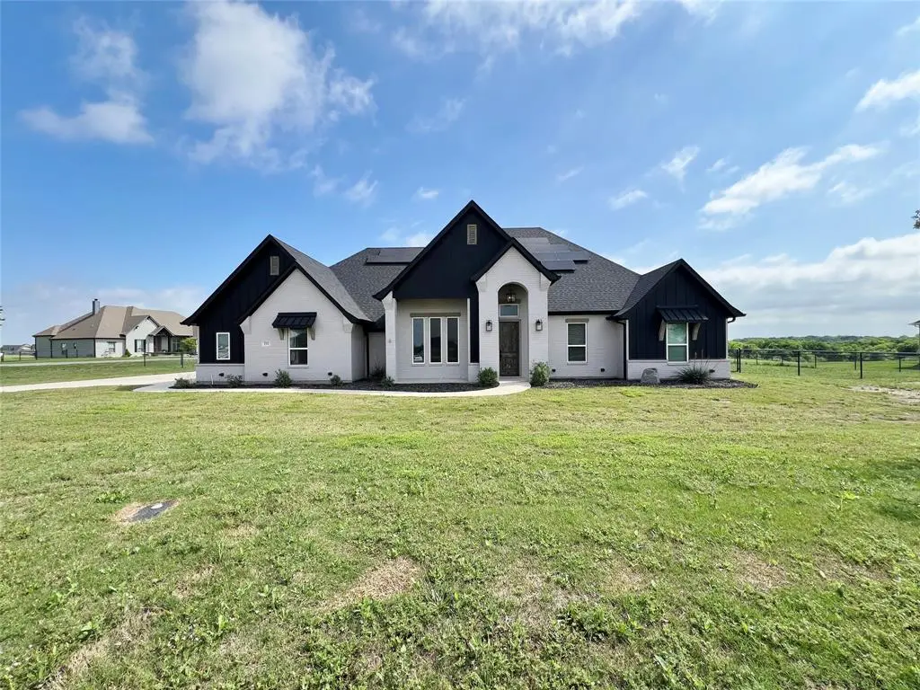 252 Harvard Lane, Springtown, TX 76082
