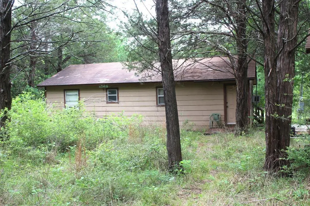 16104 SE County Road 2390, Streetman, TX 75859