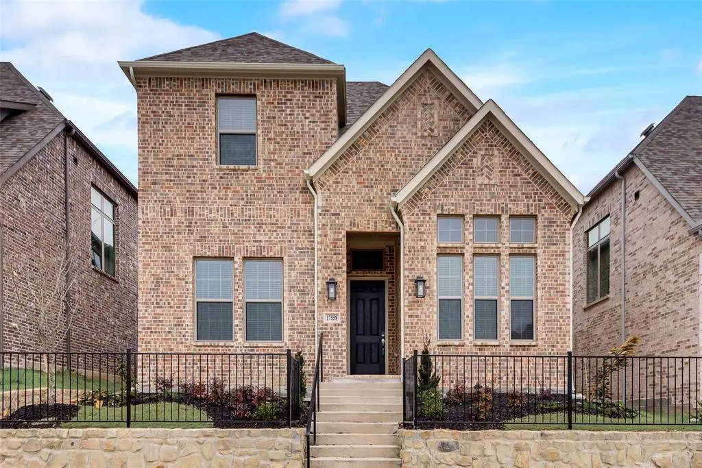 17558 Bottlebrush Drive, Dallas, TX 75252