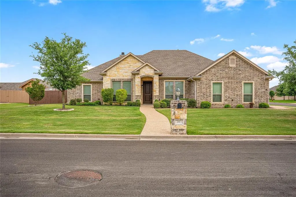 283 Briarleaf Circle, Hewitt, TX 76643