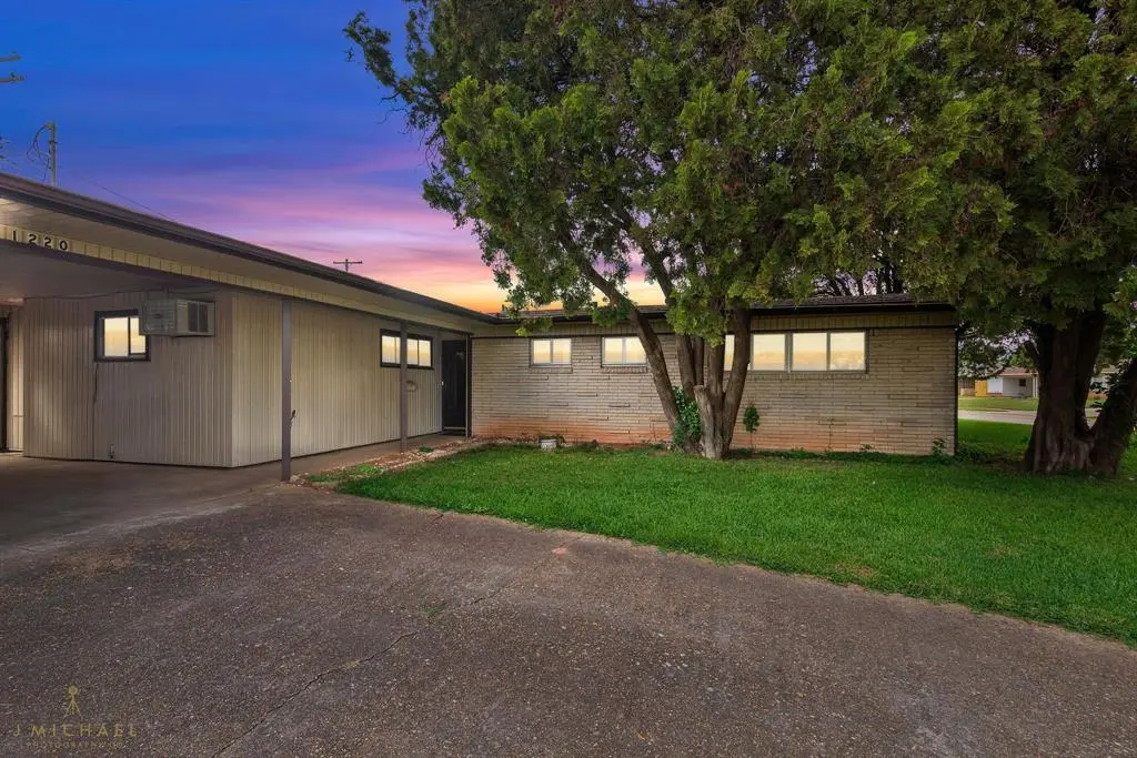 1220 Caroline Drive, Bossier City, LA 71112