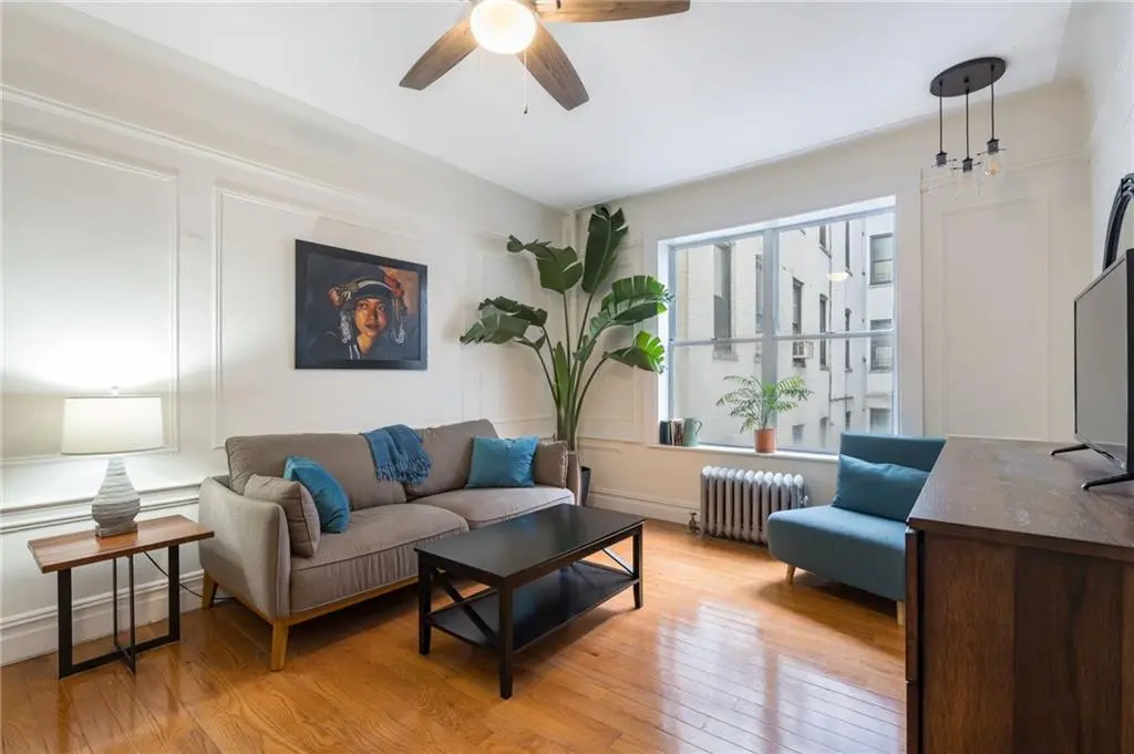 77 Eastern Pkwy #2D, Brooklyn, NY 11238