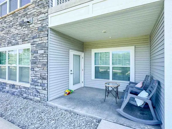 260 N Scott Blvd #104, Iowa City, IA 52245