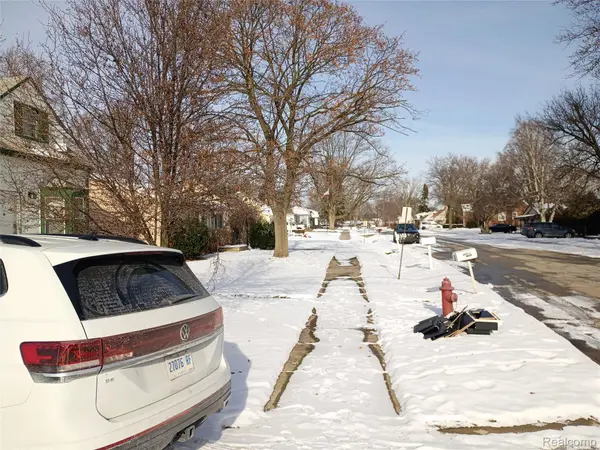 11627 Berwyn, Redford Charter Township, MI 48239