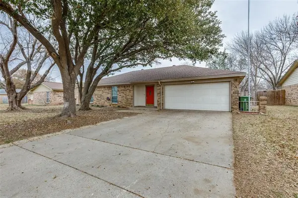 7436 Timberhill Drive, North Richland Hills, TX 76182