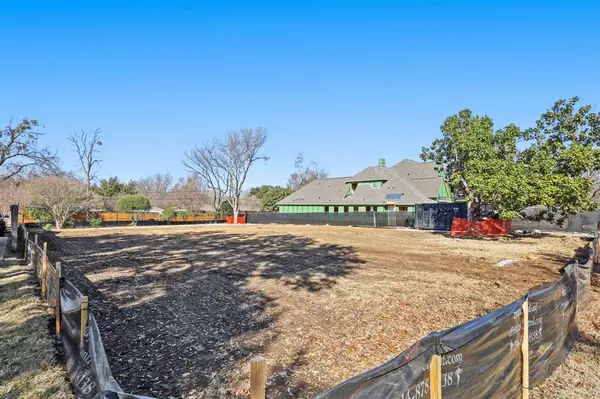 11211 Wonderland Trail, Dallas, TX 75229