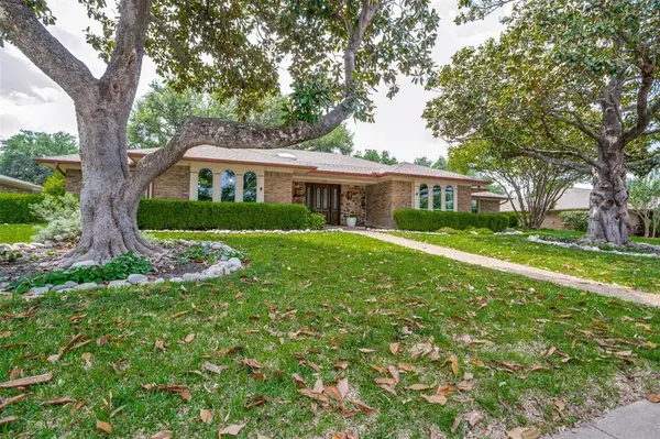 6844 Leameadow Drive, Dallas, TX 75248