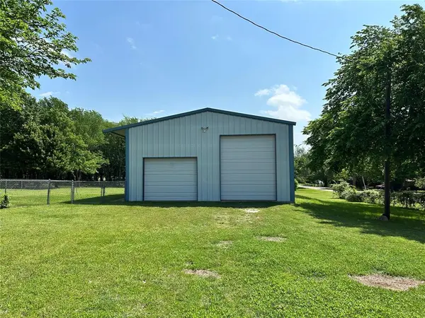 500 Curtis Road, Burleson, TX 76028