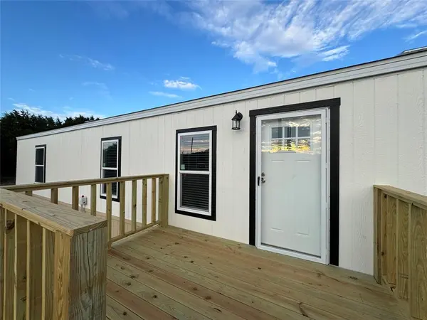 2225 WOODVIEW Trail, Granbury, TX 76048