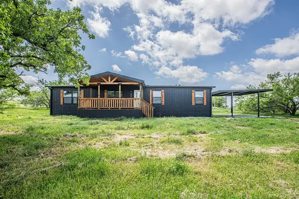 1000 Carnagie Road, Poolville, TX 76487