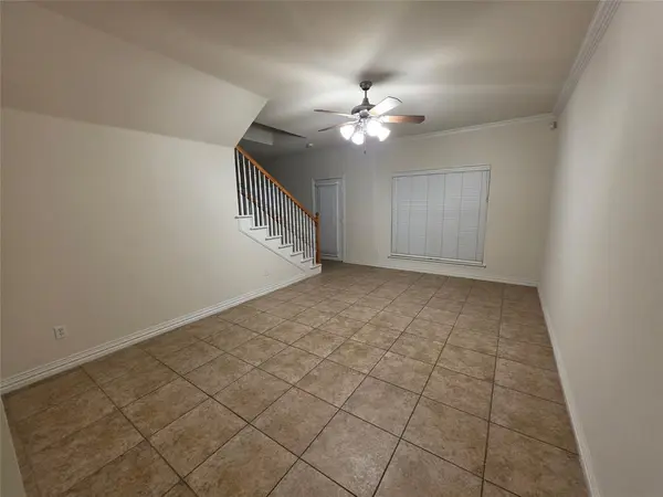 4231 Towne Lake Court, Irving, TX 75061