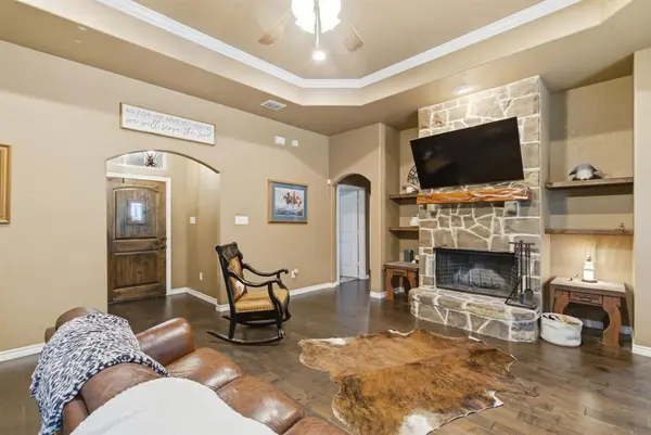 940 Elk Ridge Drive, Stephenville, TX 76401